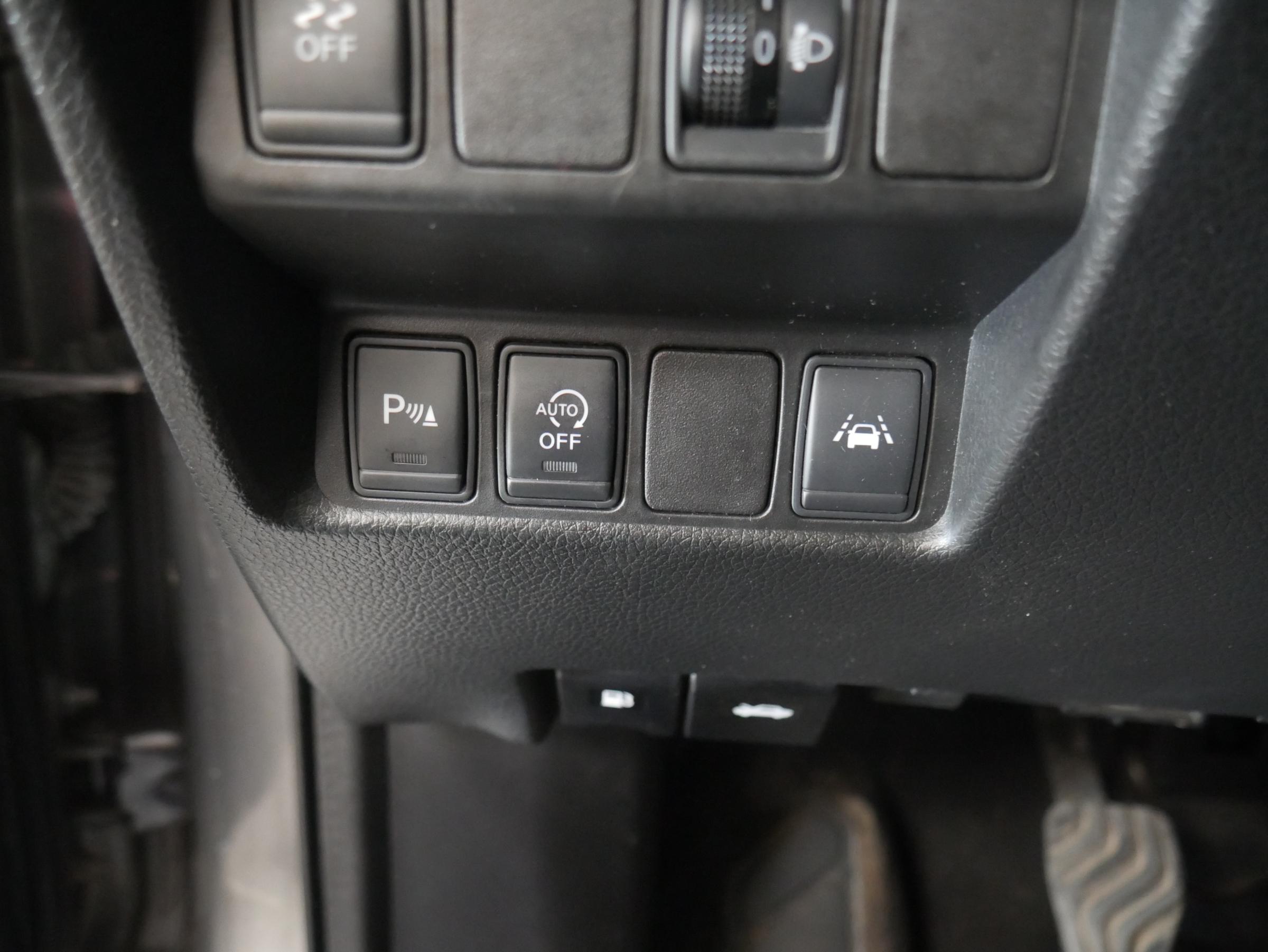 Nissan Qashqai, 2015 - pohled č. 13