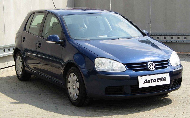 Volkswagen Golf 1.6 MPi 