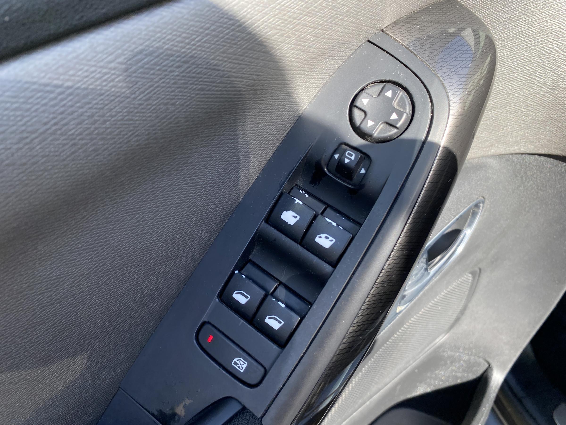 Citroën C4 Picasso, 2014 - pohled č. 15