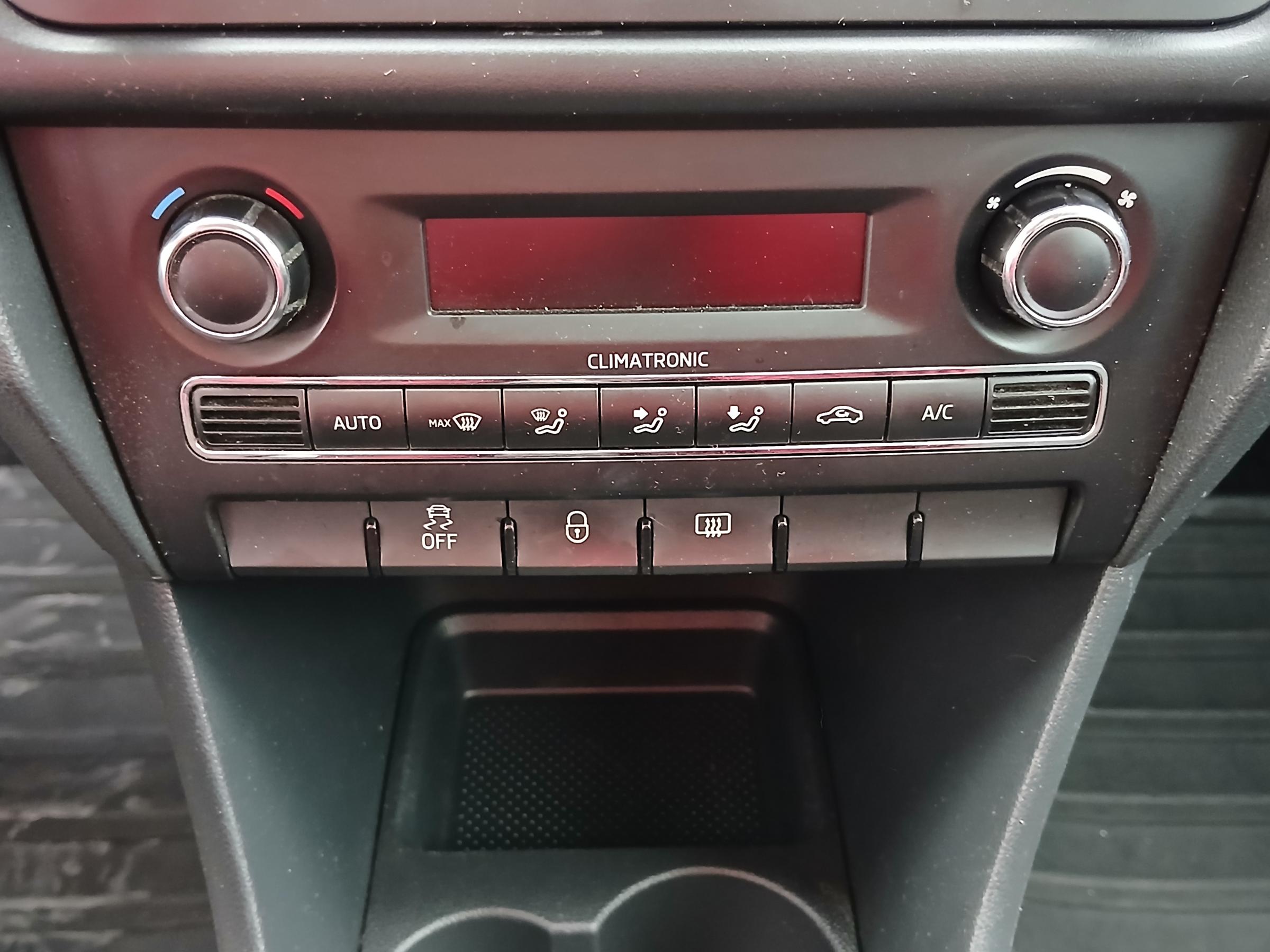 Škoda Rapid, 2013 - pohled č. 14