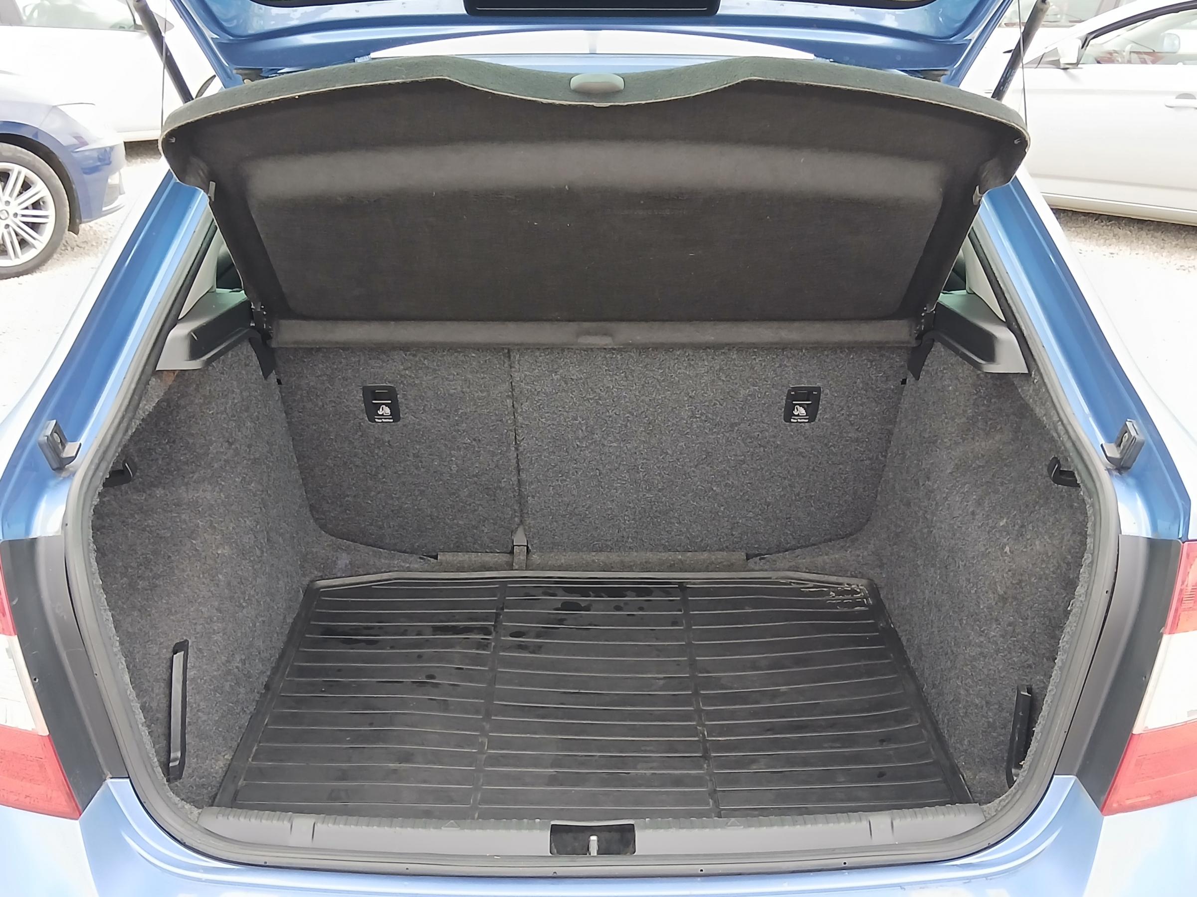 Škoda Rapid, 2013 - pohled č. 7