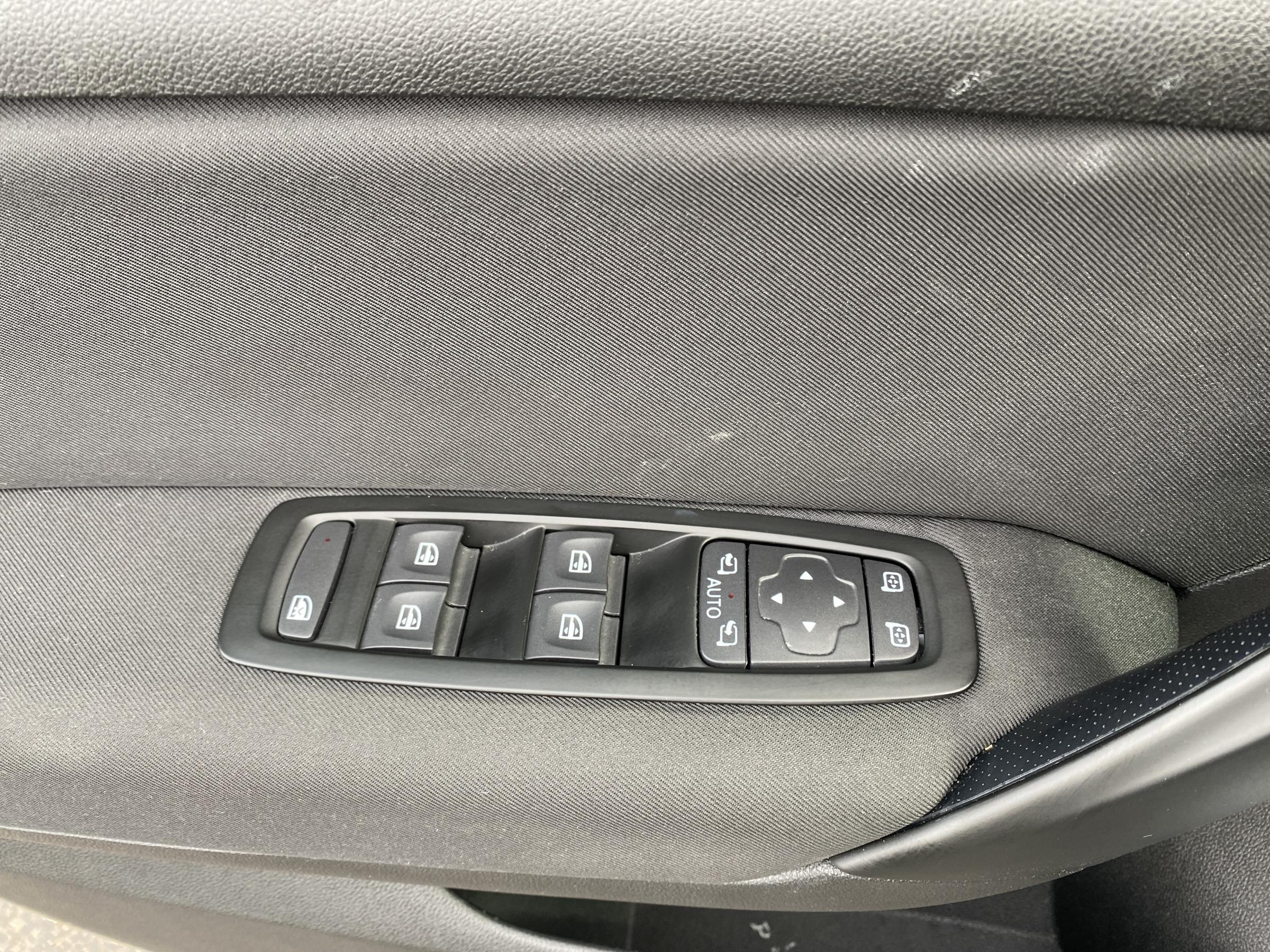 Renault Mégane, 2019 - pohled č. 22