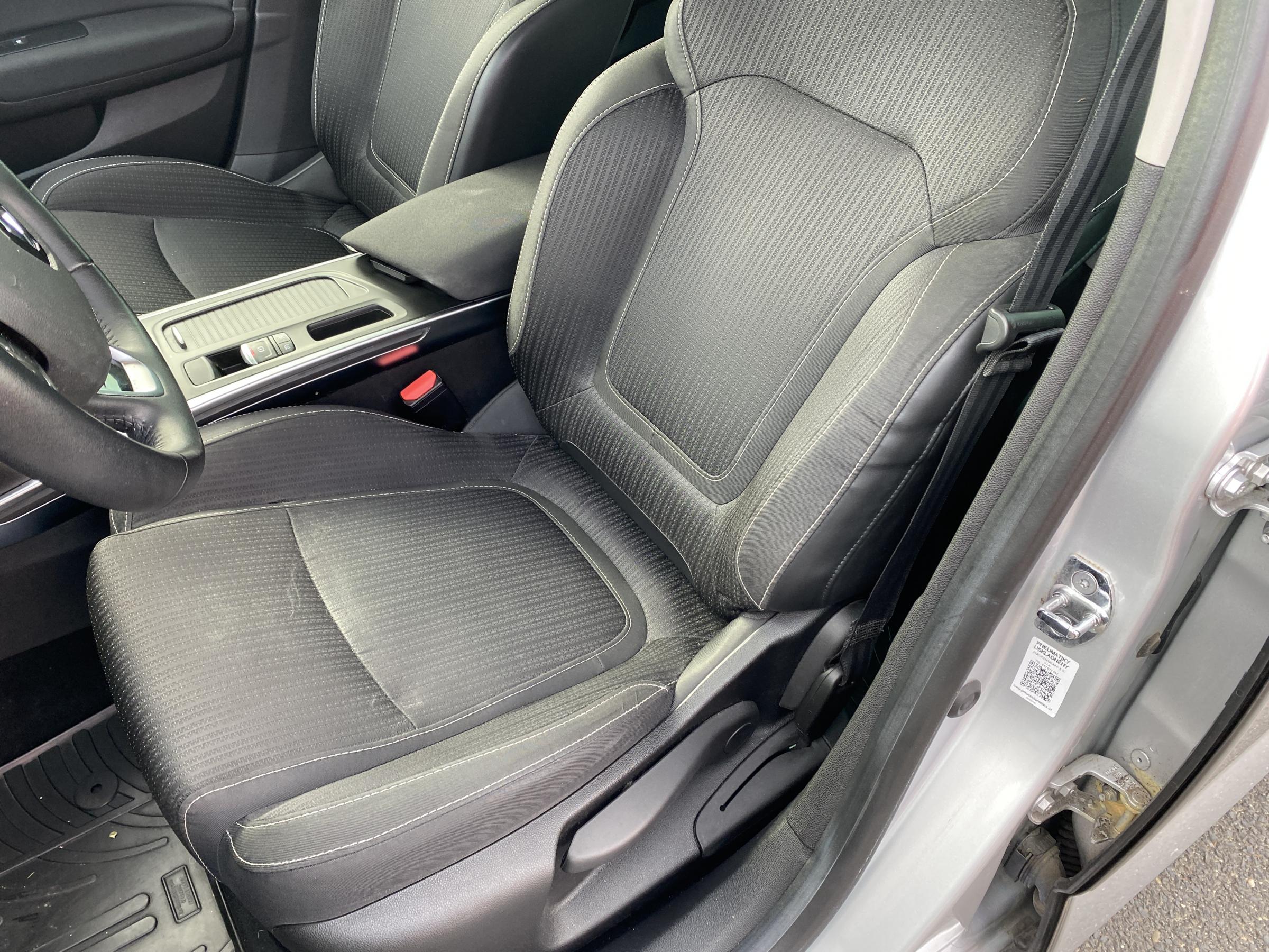 Renault Mégane, 2019 - pohled č. 9