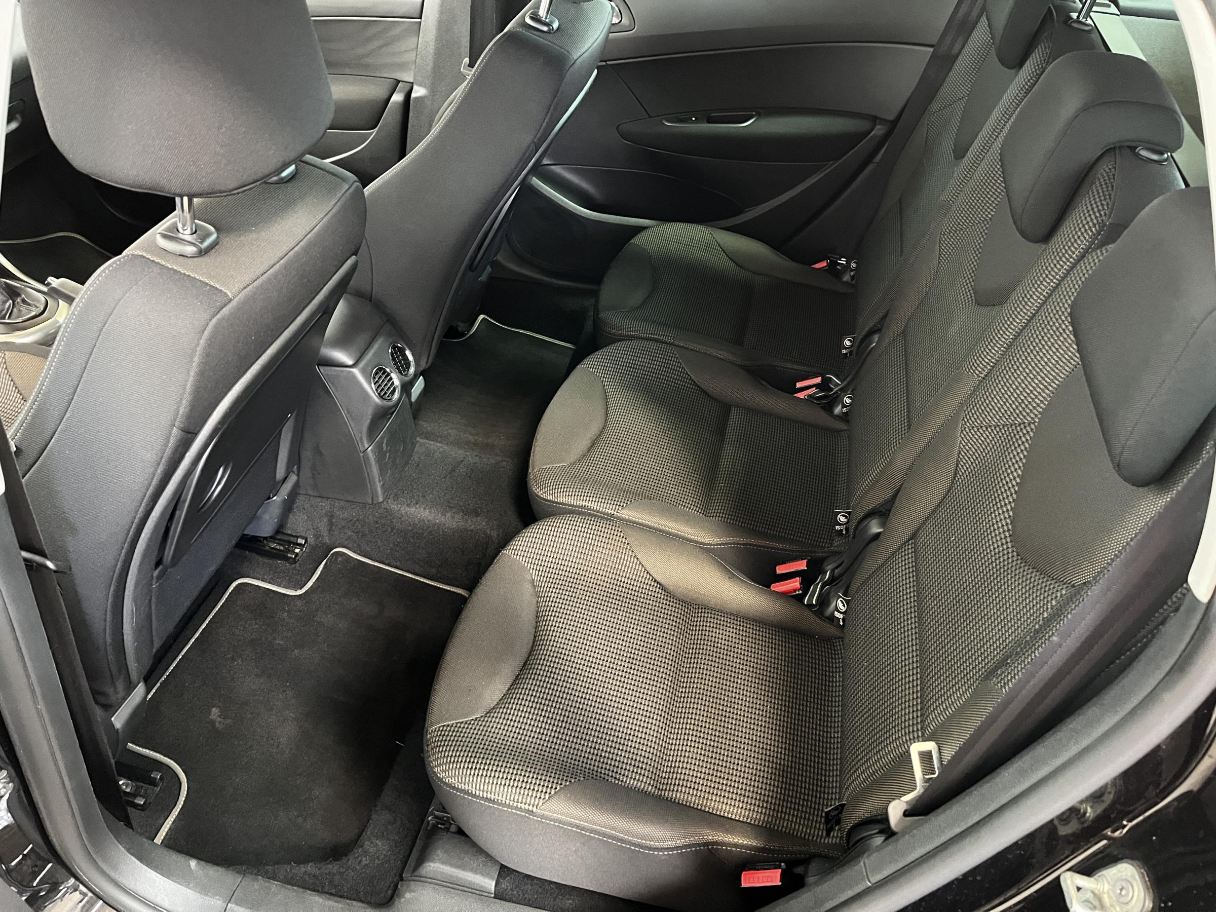 Peugeot 308, 2014 - pohled č. 10