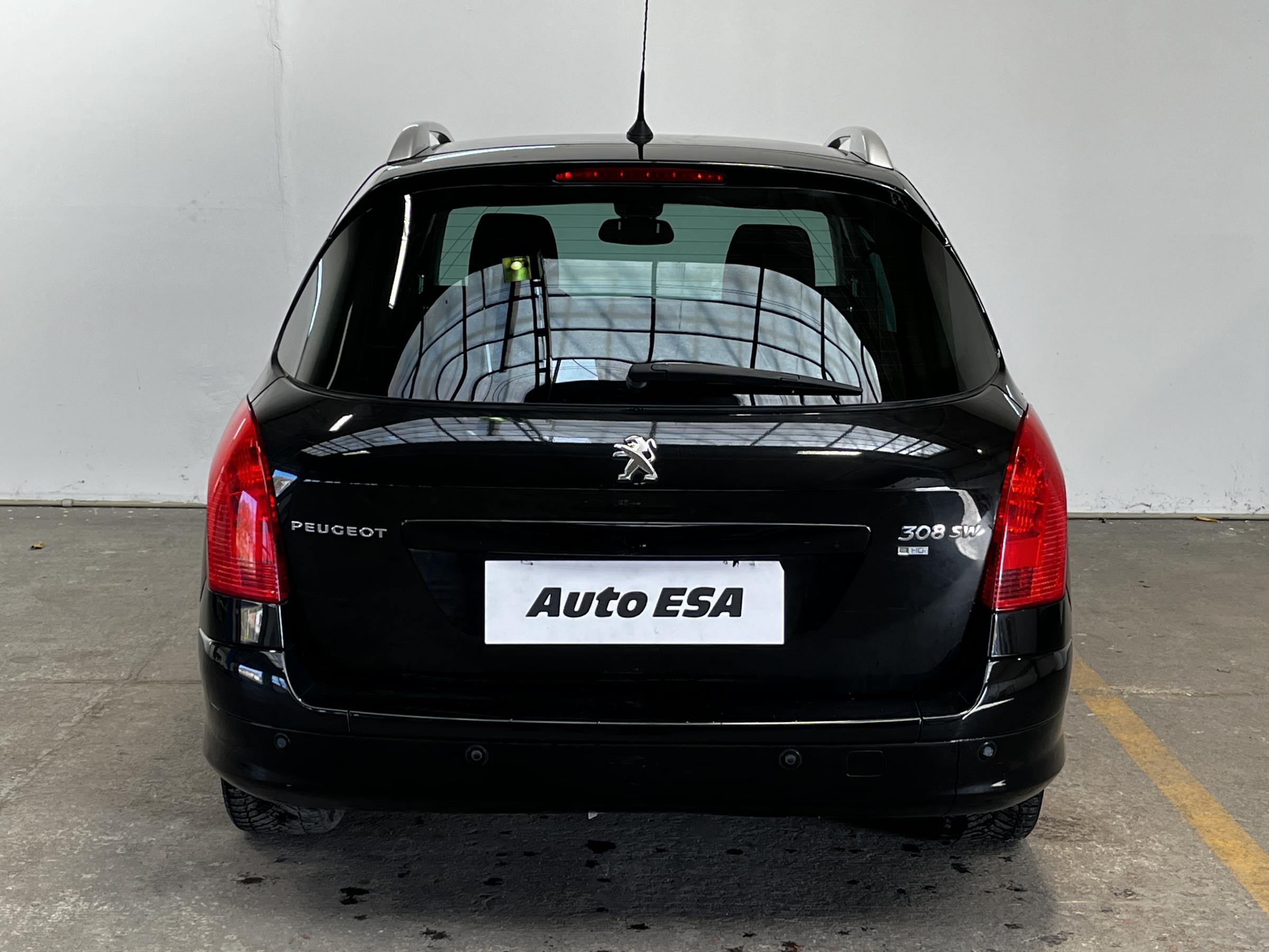 Peugeot 308, 2014 - pohled č. 5