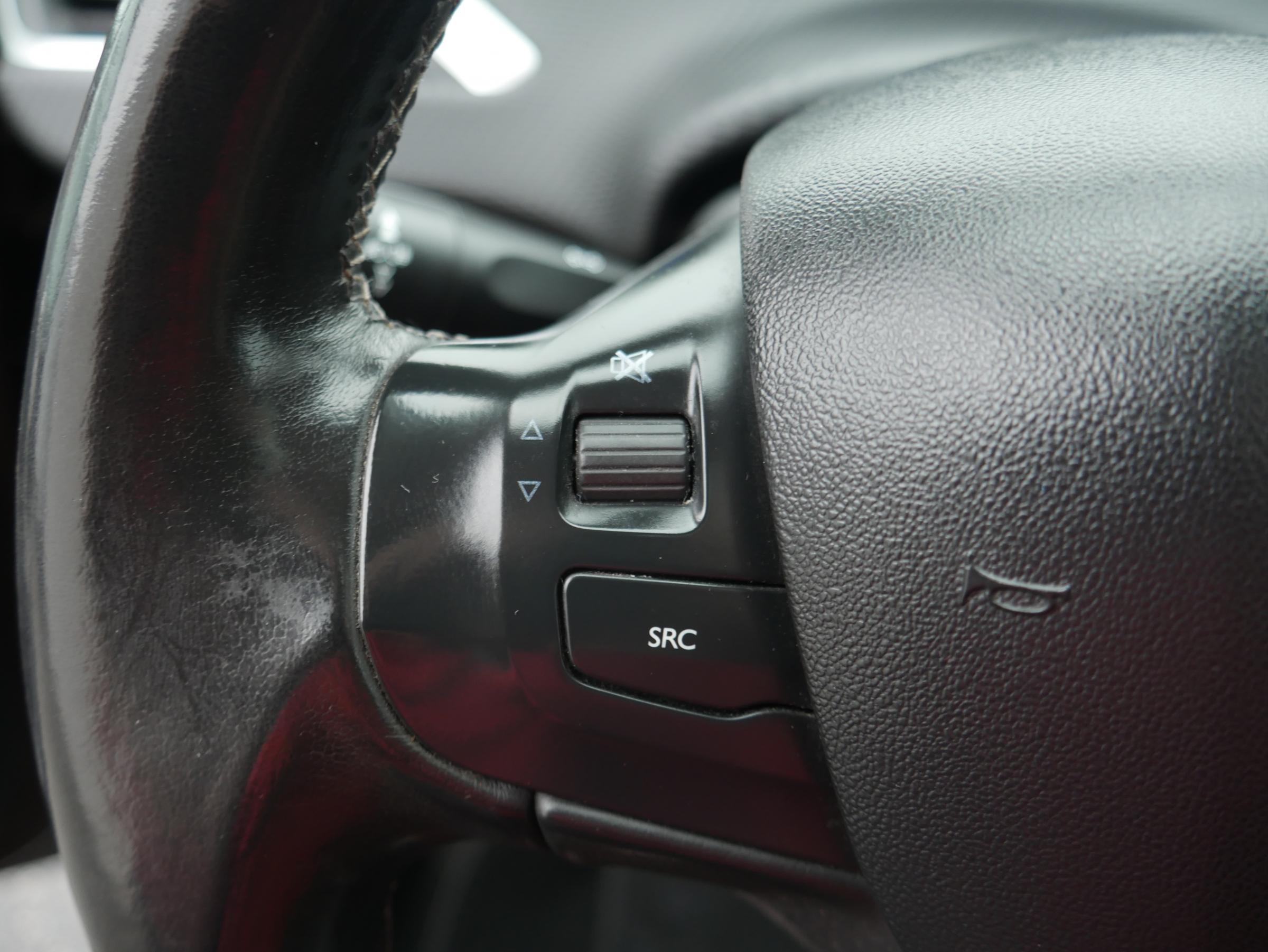 Peugeot 2008, 2013 - pohled č. 16