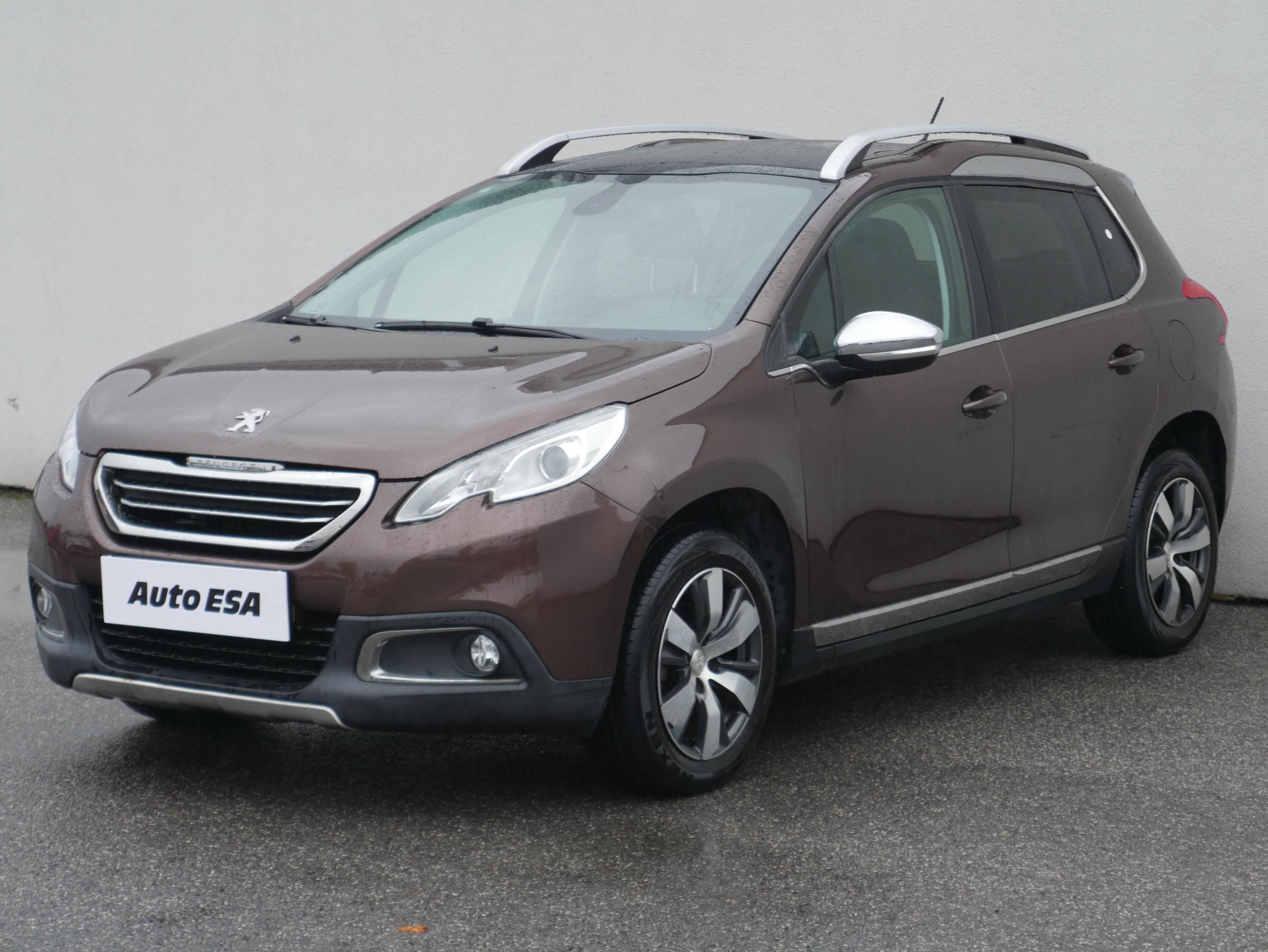 Peugeot 2008, 2013 - pohled č. 3