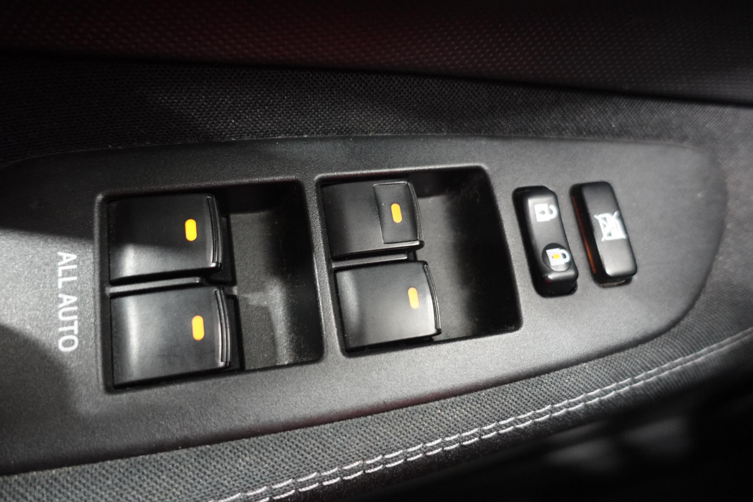 Toyota Auris, 2011 - pohled č. 14