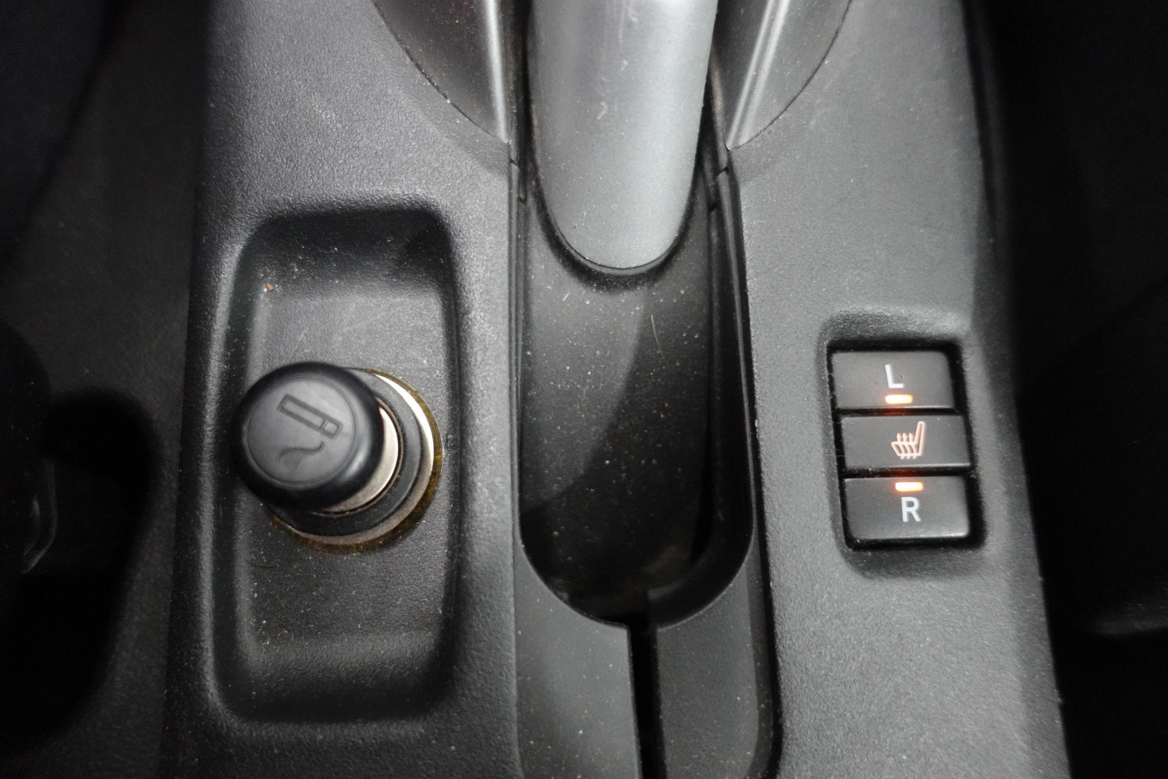 Toyota Auris, 2011 - pohled č. 19