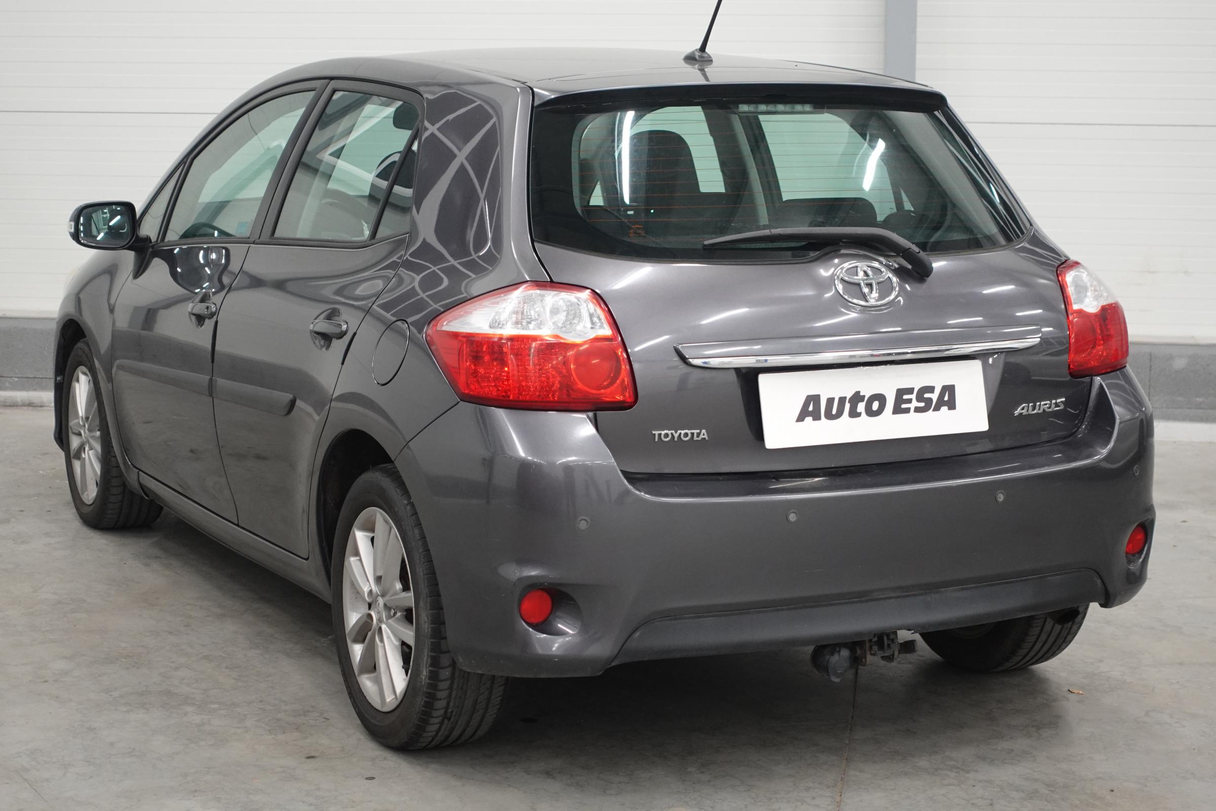 Toyota Auris, 2011 - pohled č. 6