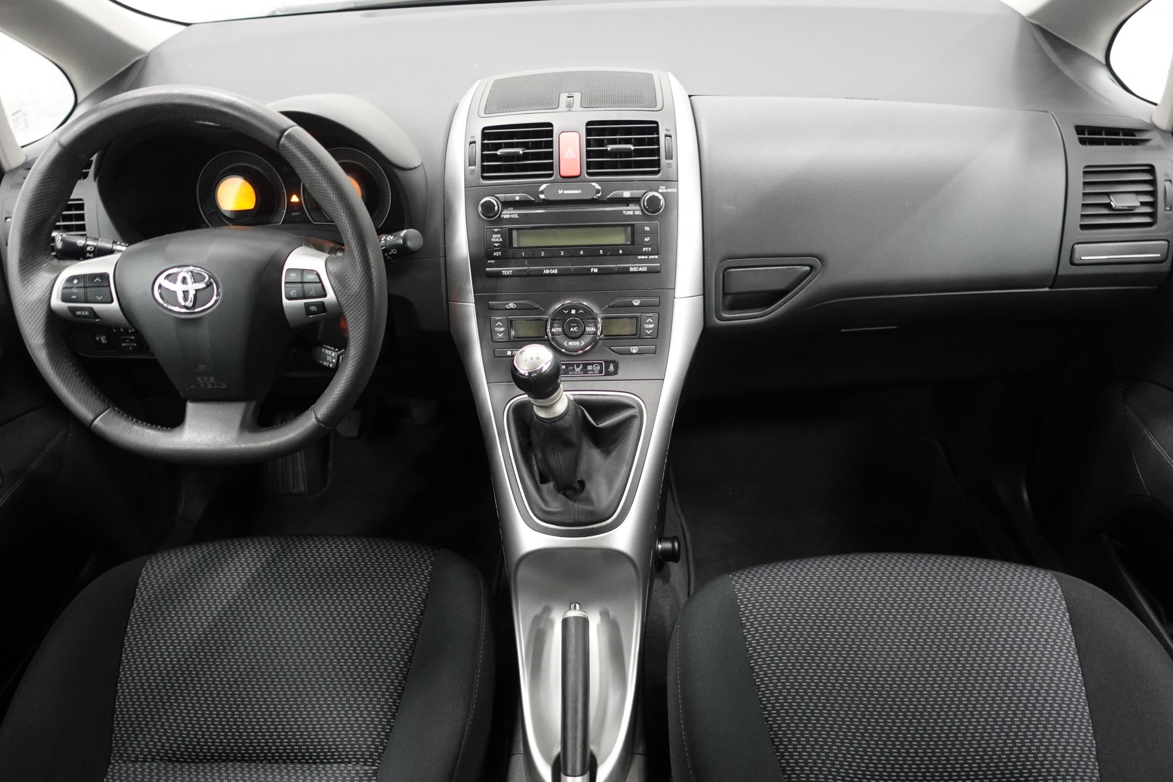 Toyota Auris, 2011 - pohled č. 8