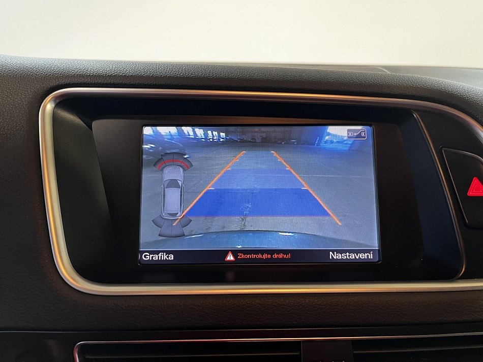 Audi Q5 2.0TDi S-line Quattro