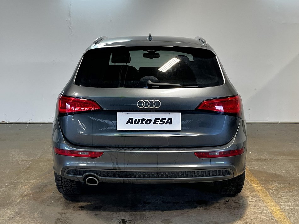 Audi Q5 2.0TDi S-line Quattro