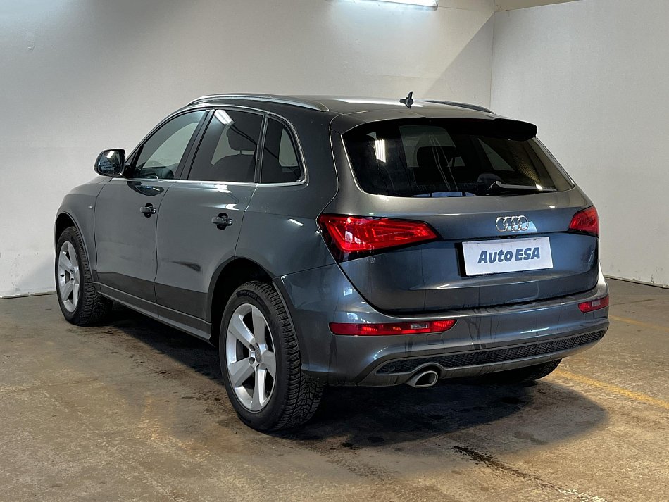Audi Q5 2.0TDi S-line Quattro