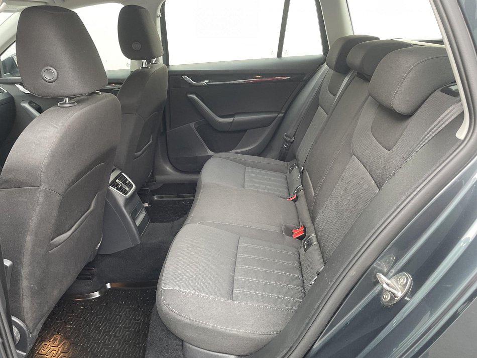 Škoda Octavia III 2.0 TDi Style