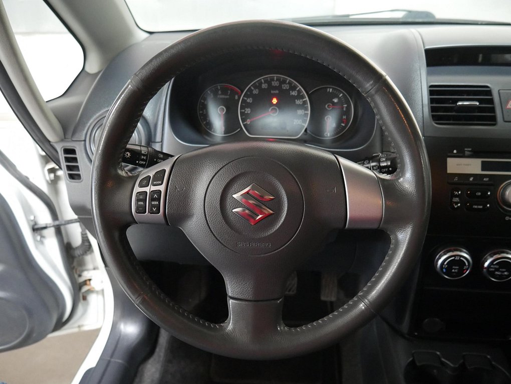 Suzuki SX4 1.6 i 