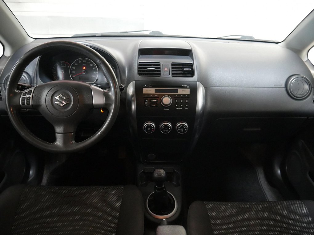 Suzuki SX4 1.6 i 