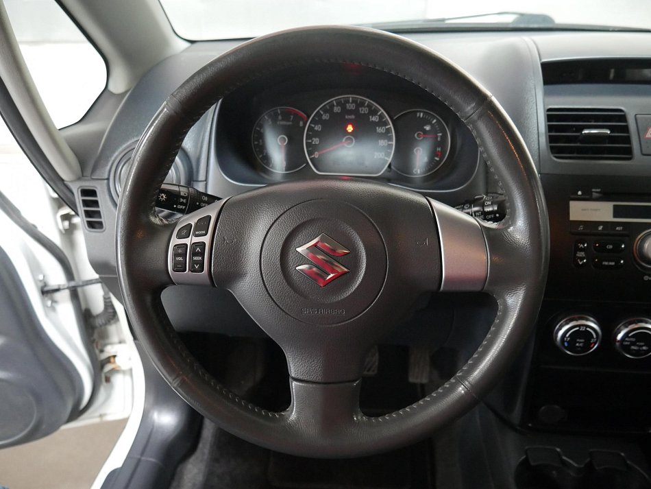 Suzuki SX4 1.6 i 