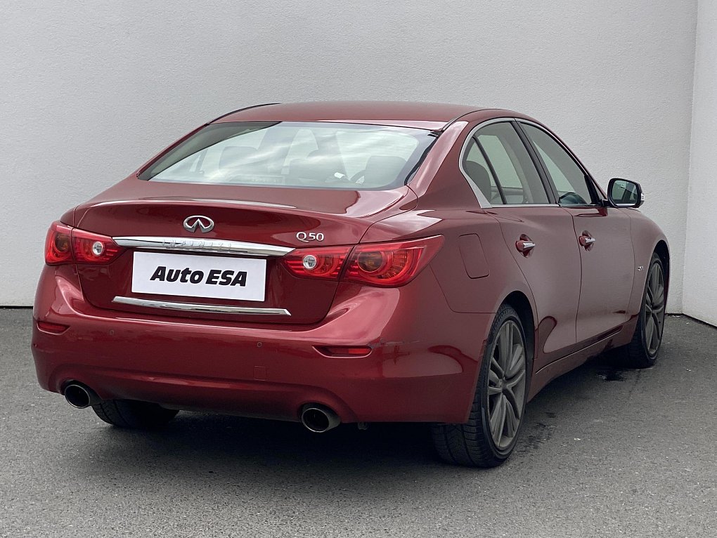 Infiniti Q50 2.0 T 