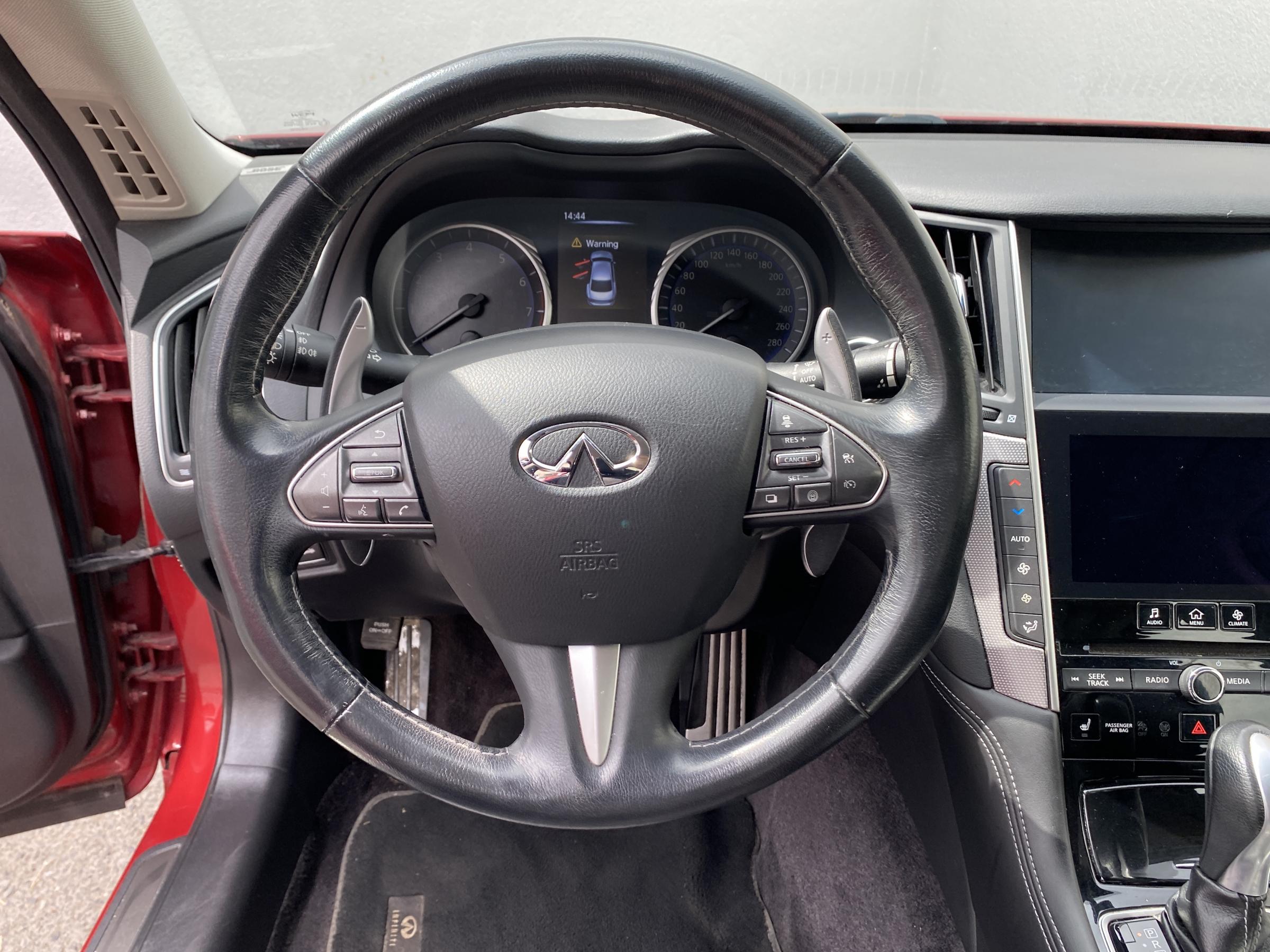 Infiniti Q50, 2014 - pohled č. 10