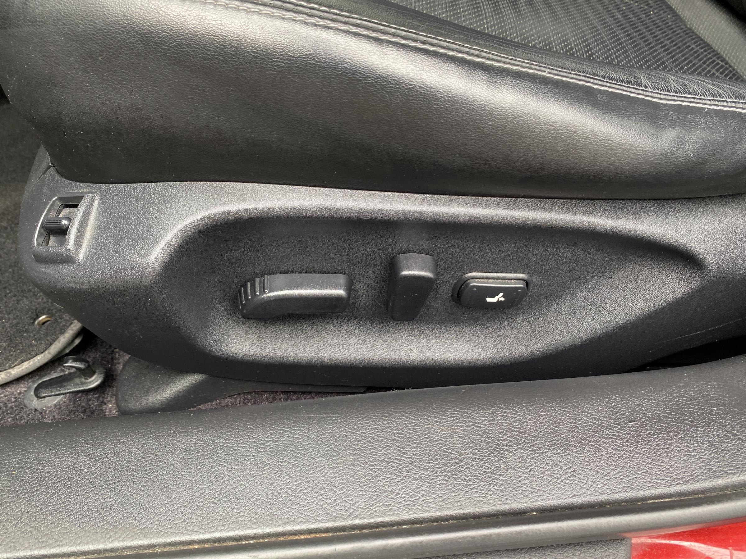 Infiniti Q50, 2014 - pohled č. 20