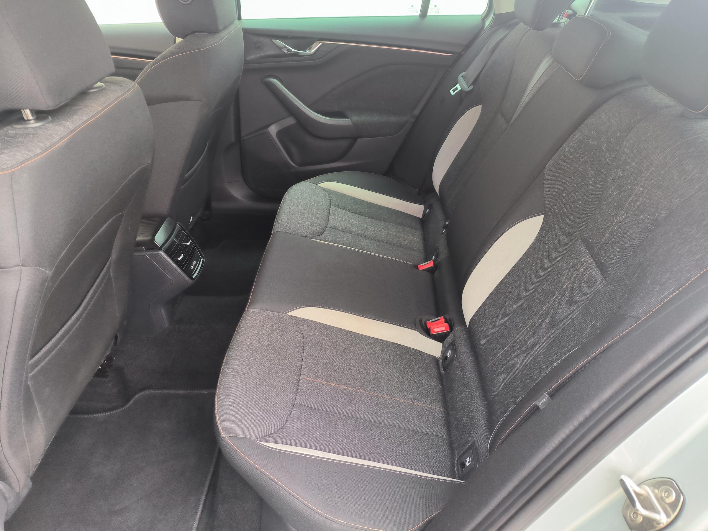 Škoda Kamiq, 2022 - pohled č. 11