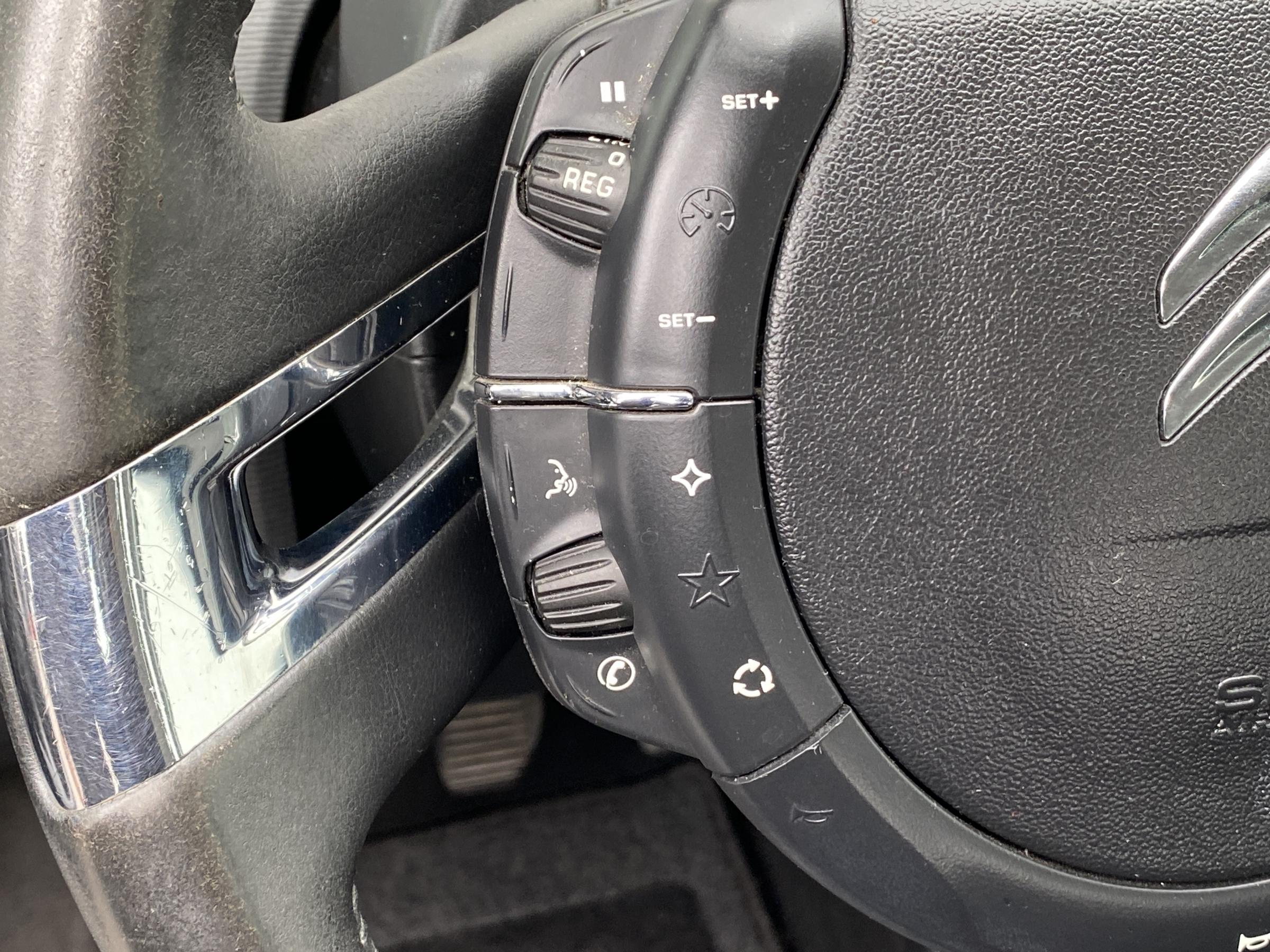 Citroën C4 Grand Picasso, 2011 - pohled č. 14