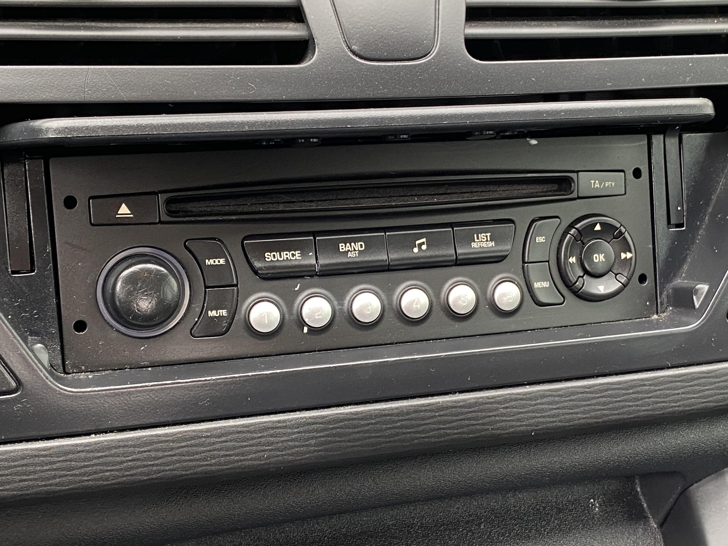 Citroën C4 Grand Picasso, 2011 - pohled č. 15