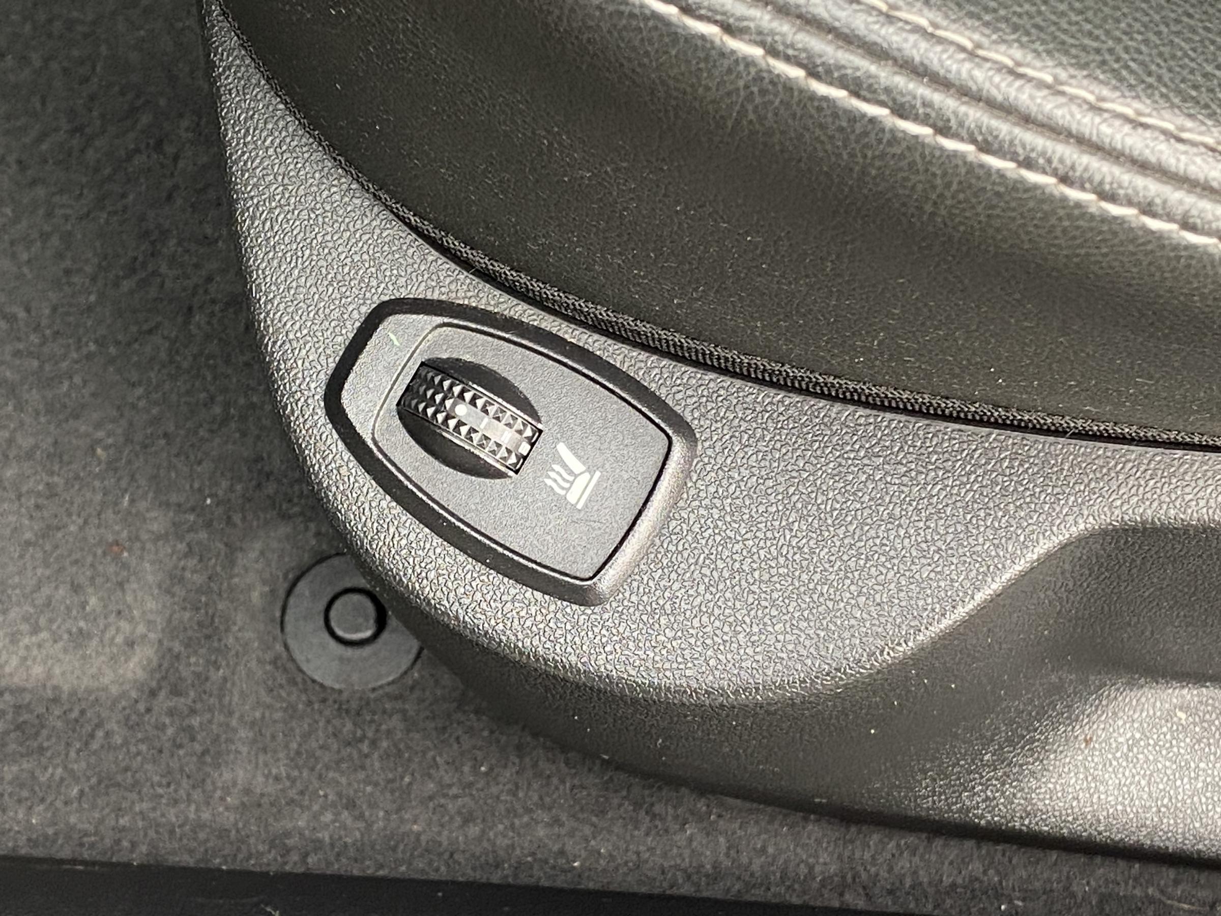 Renault Laguna, 2014 - pohled č. 11