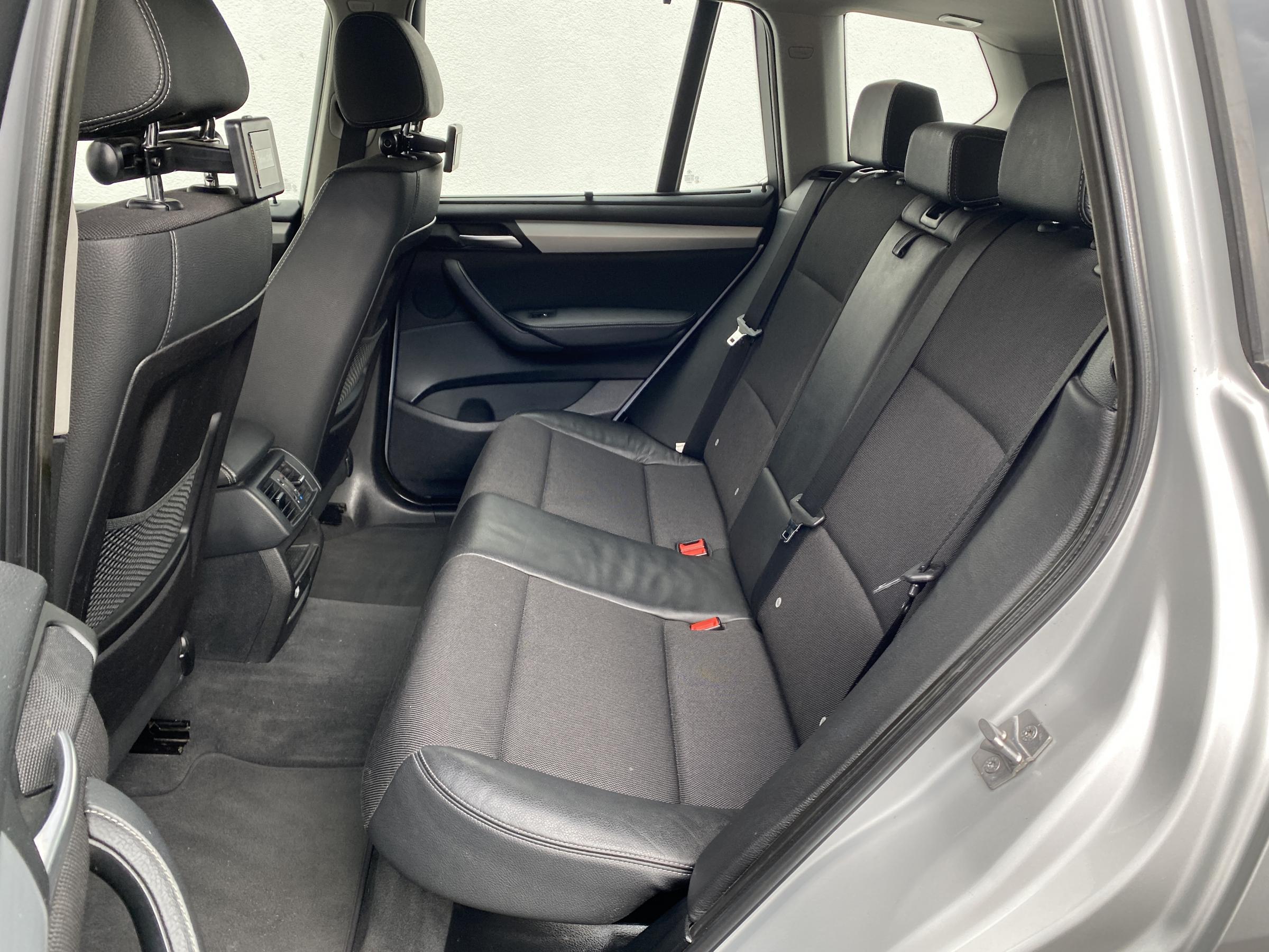 BMW X3, 2011 - pohled č. 10