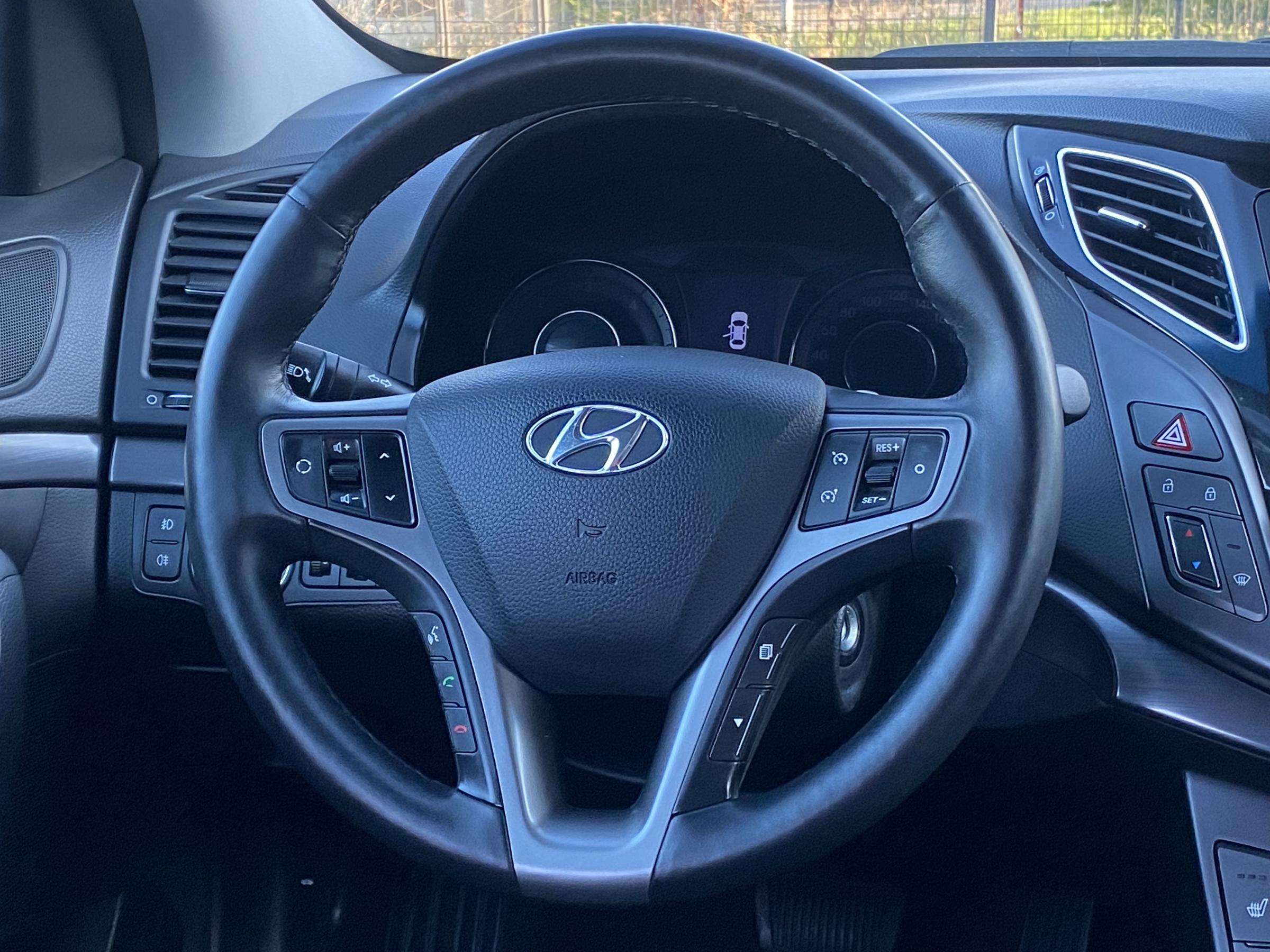 Hyundai i40, 2019 - pohled č. 15