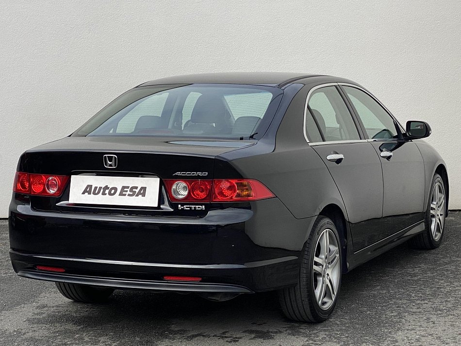 Honda Accord 2.2i-CTDi 