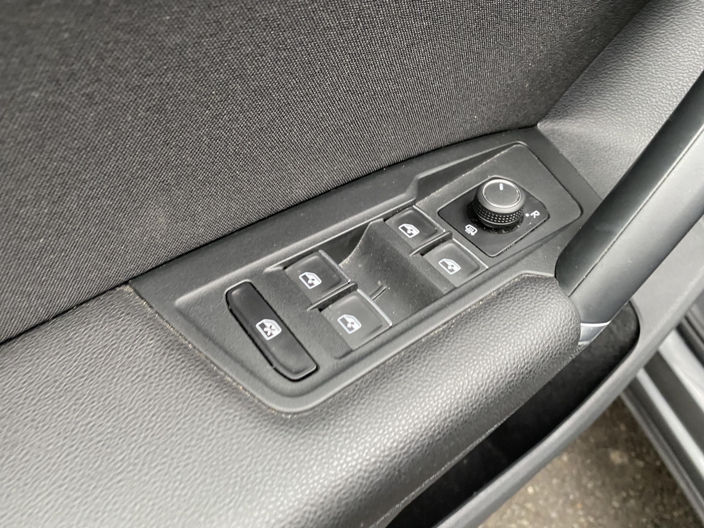 Volkswagen Tiguan, 2016 - pohled č. 13