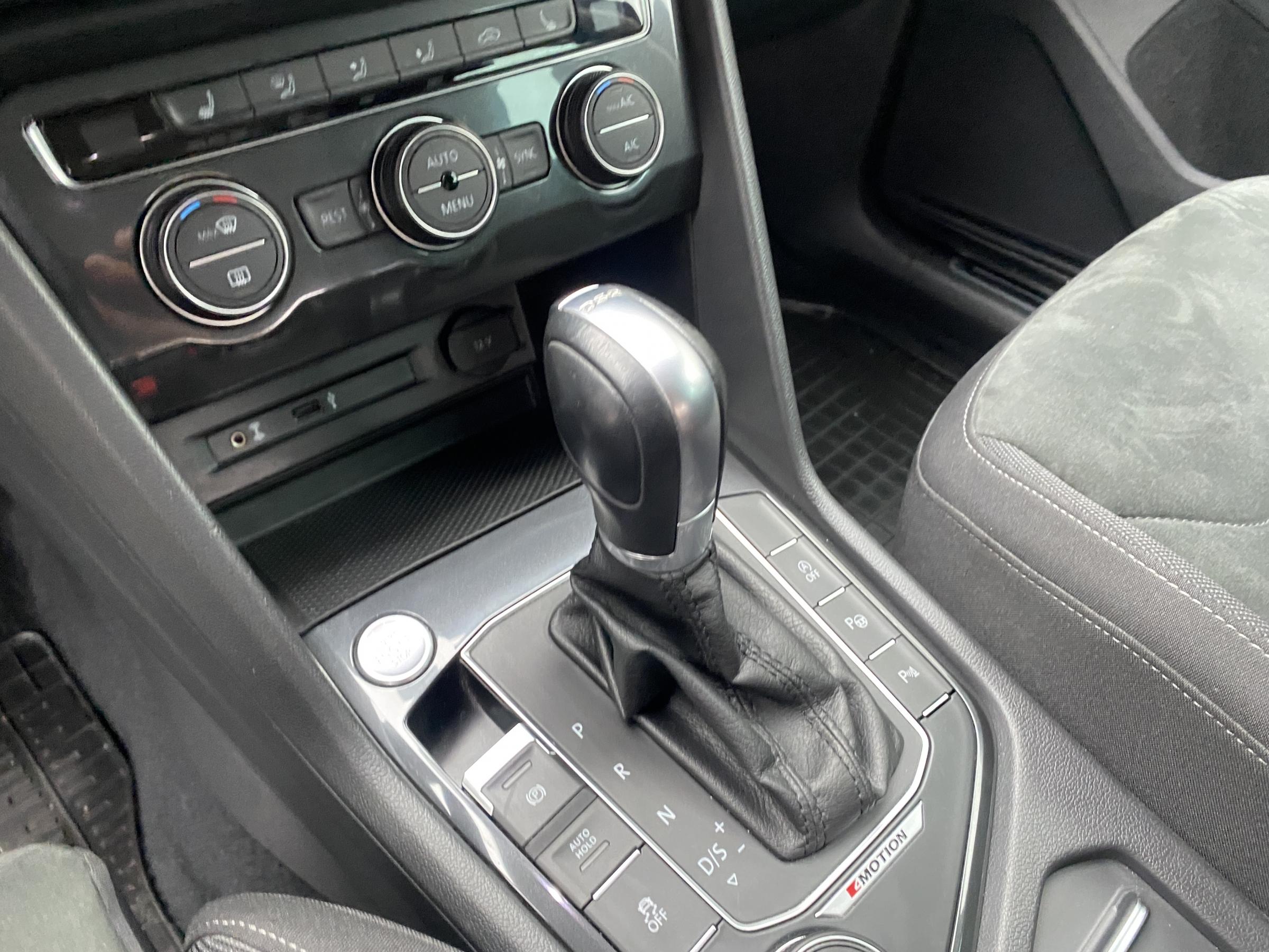 Volkswagen Tiguan, 2016 - pohled č. 16