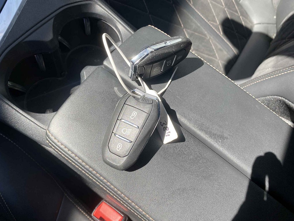 Peugeot 3008 2.0 HDi GT