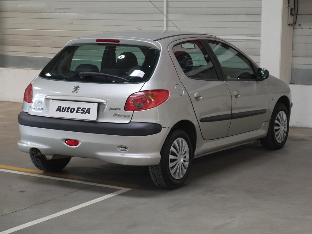 Peugeot 206 1.4 MPi 