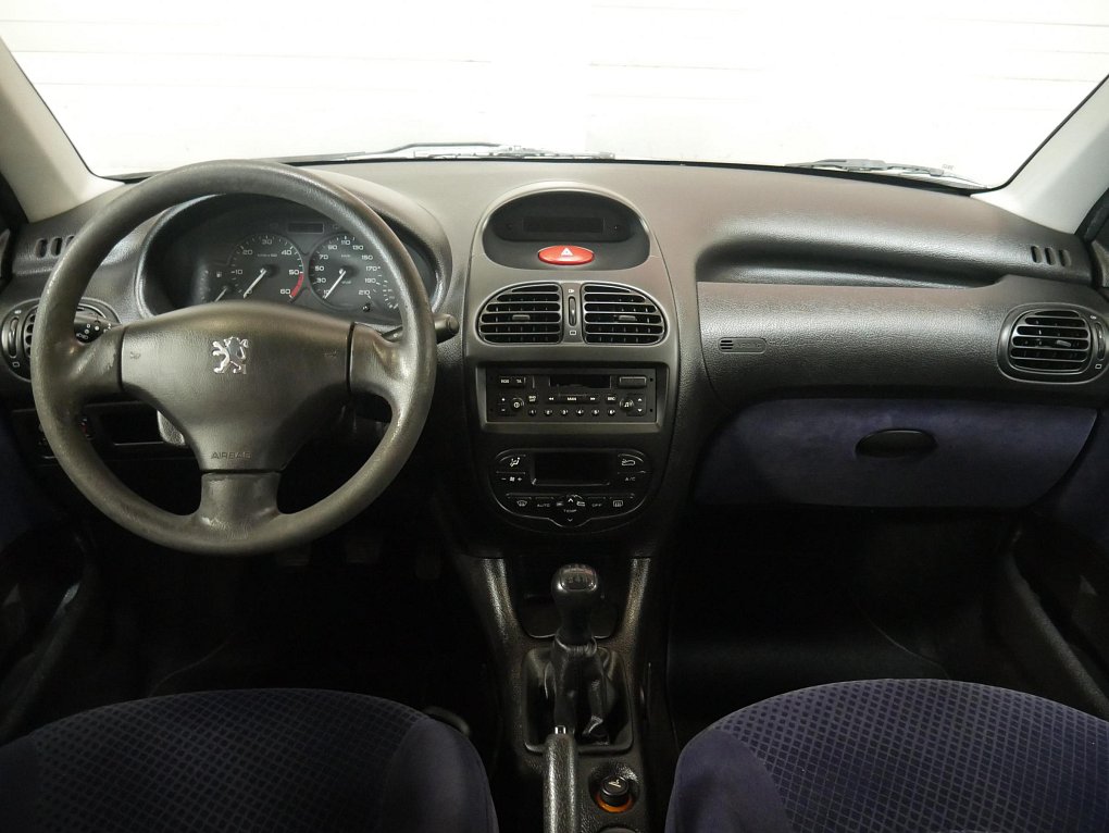 Peugeot 206 1.4 MPi 