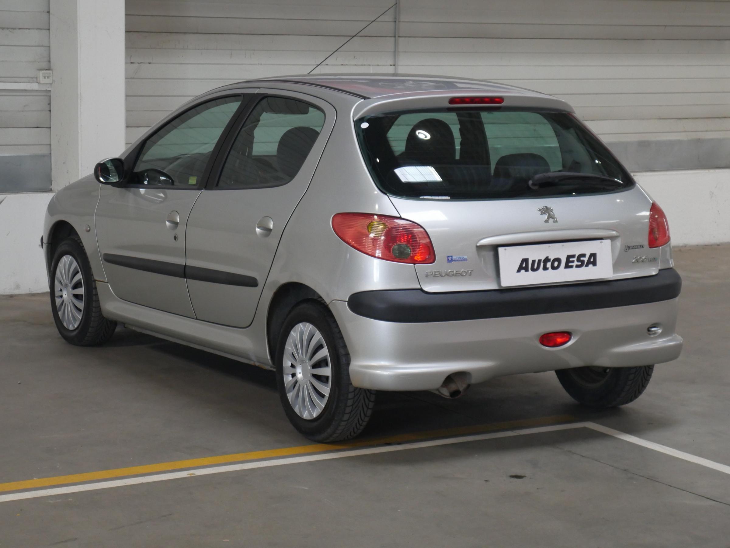 Peugeot 206, 2003 - pohled č. 6