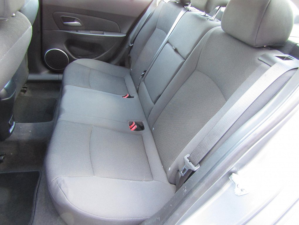 Chevrolet Cruze 1.8i 
