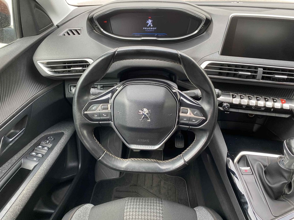Peugeot 3008 1.2 PT Active