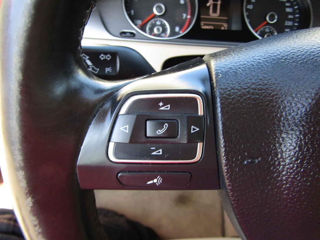 Volkswagen Passat 1.4 TSi 