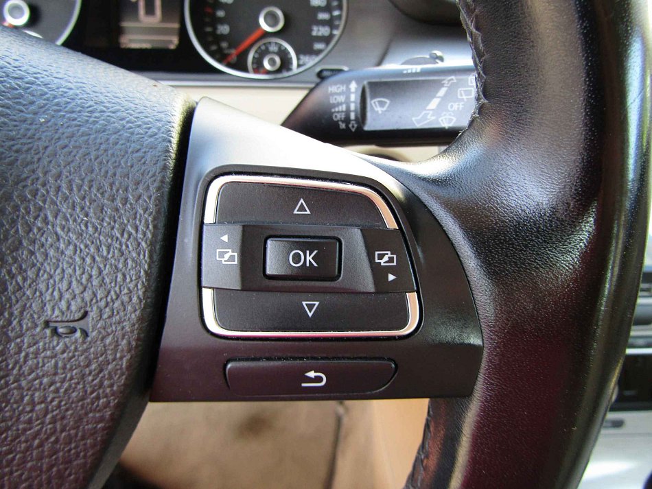 Volkswagen Passat 1.4 TSi 
