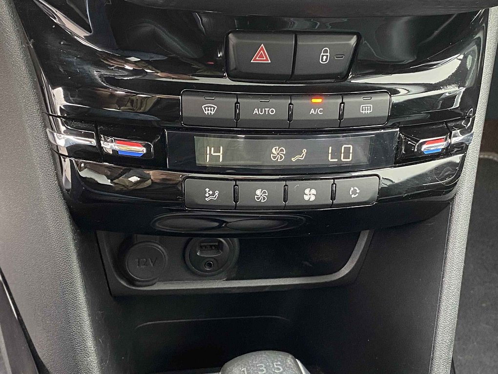 Peugeot 2008 1.2 PT Crossway