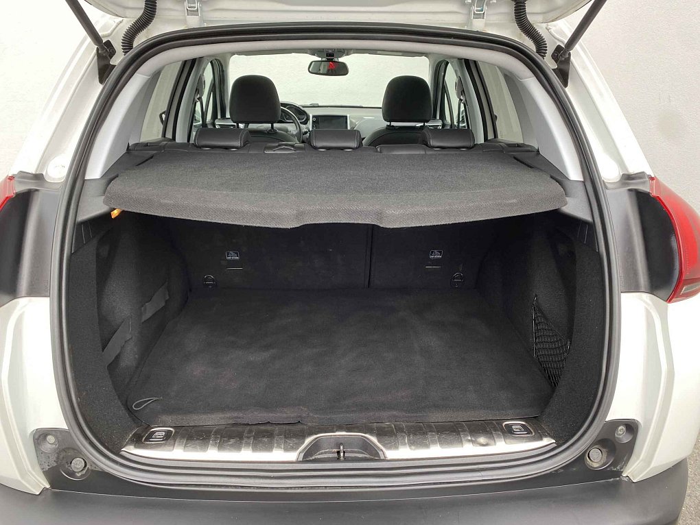 Peugeot 2008 1.2 PT Crossway