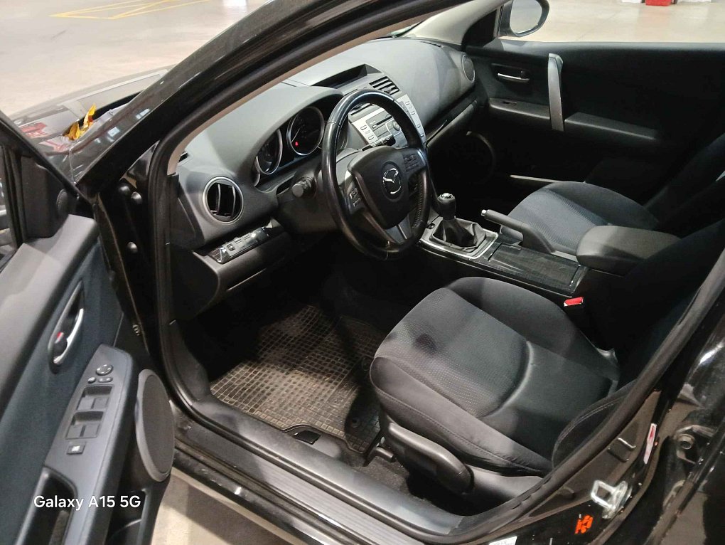 Mazda 6 2.0i 