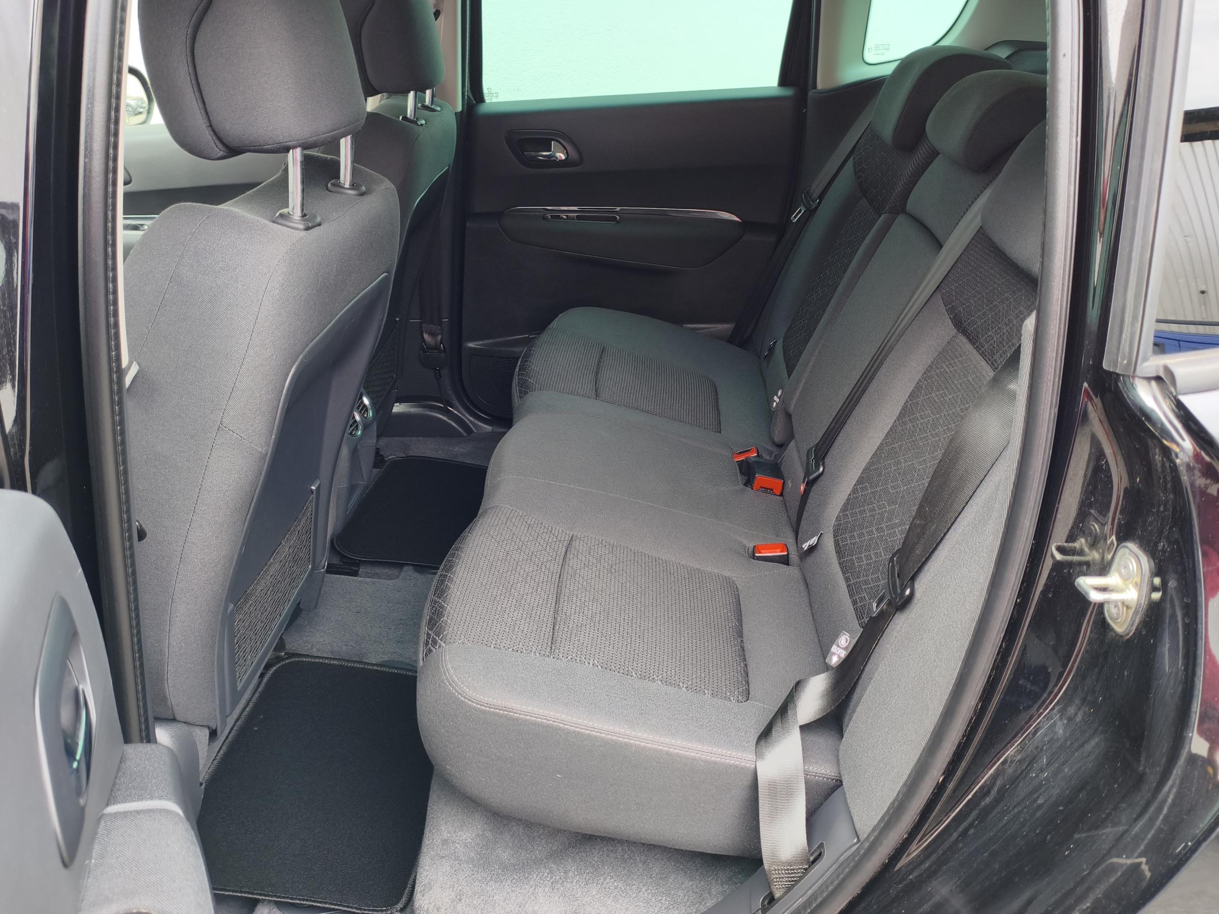 Peugeot 3008, 2015 - pohled č. 12