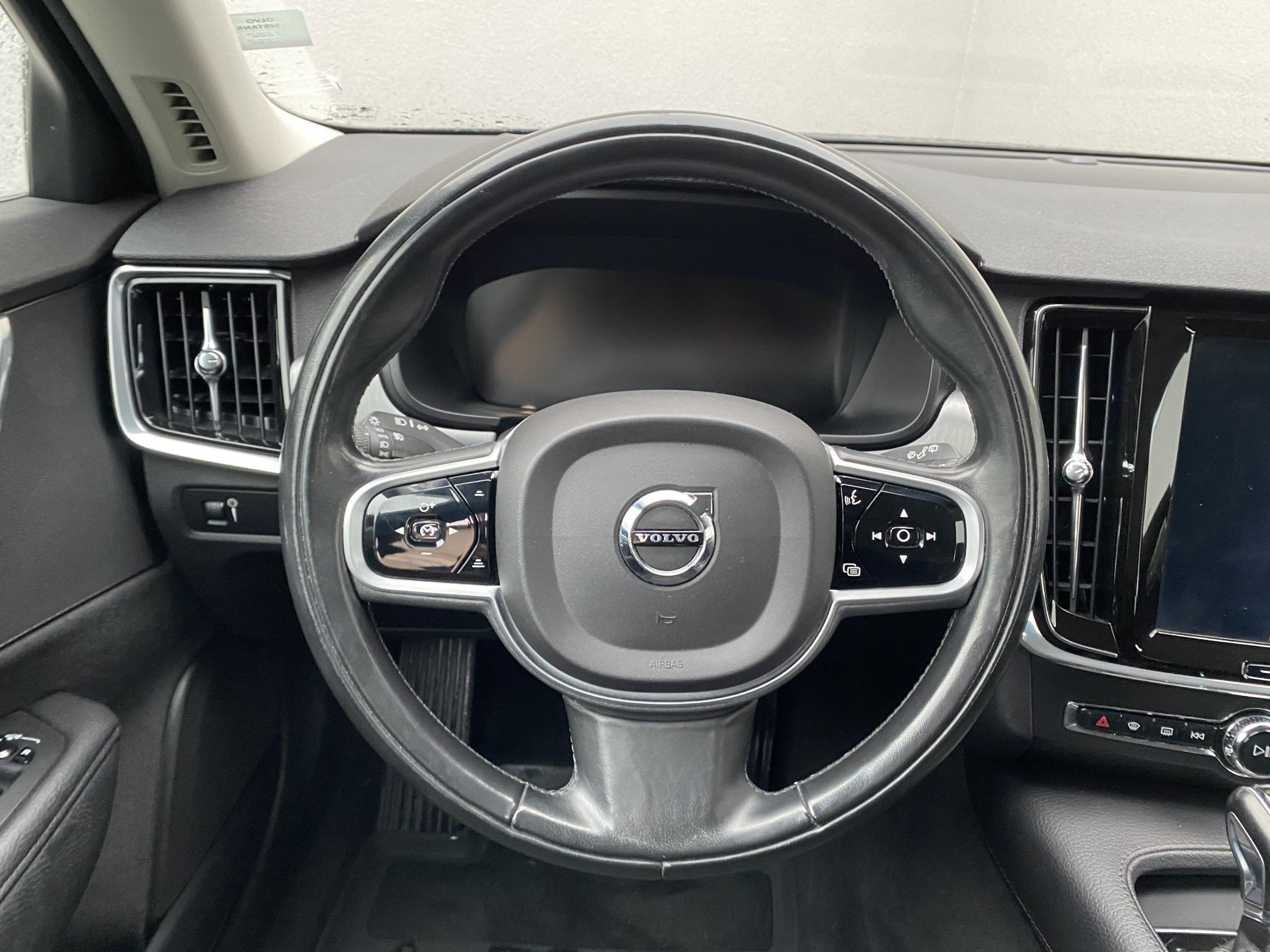 Volvo V90, 2018 - pohled č. 11