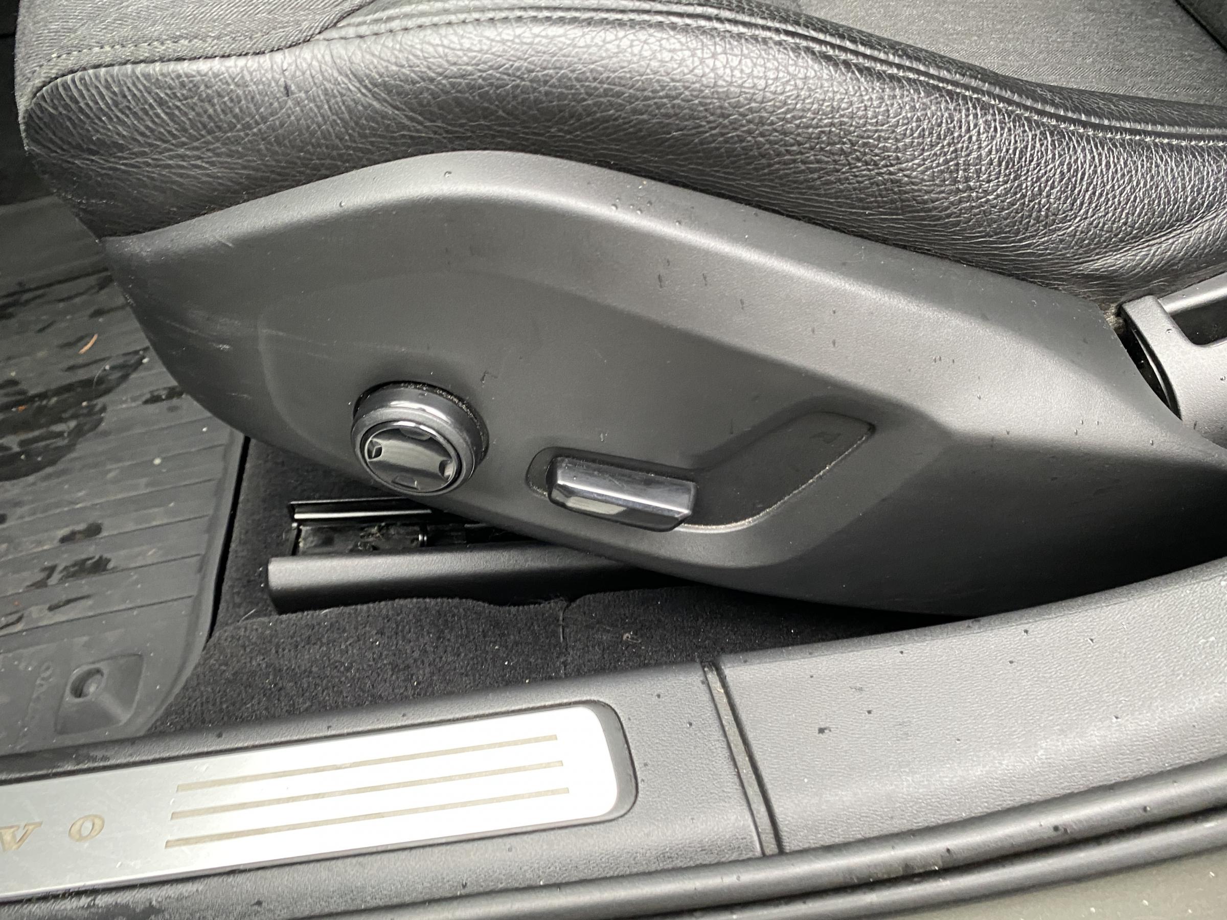 Volvo V90, 2018 - pohled č. 14