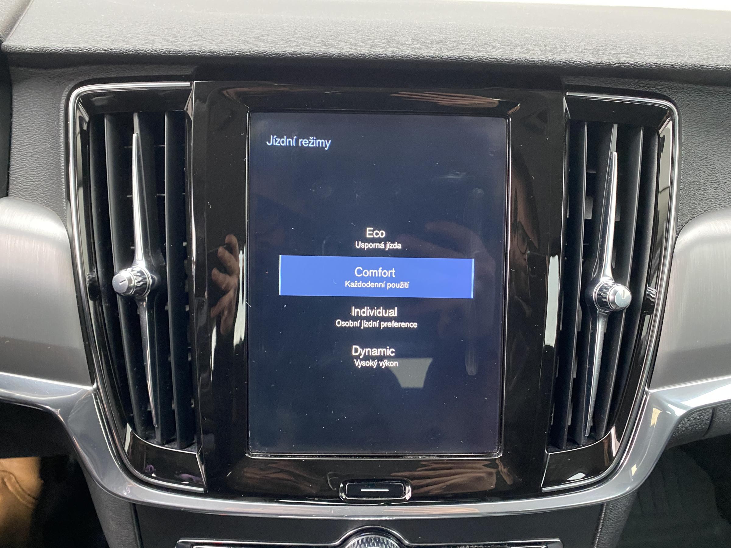 Volvo V90, 2018 - pohled č. 18