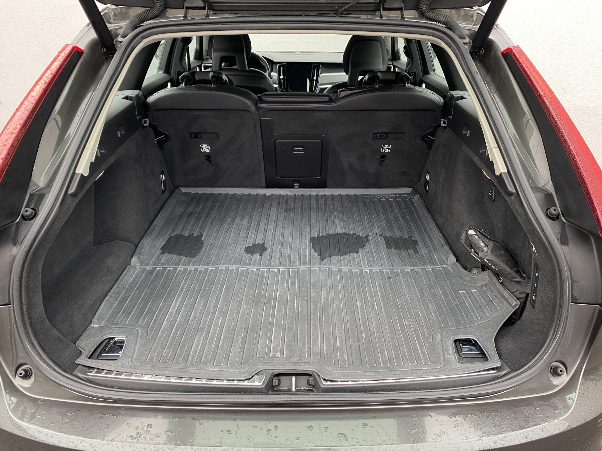 Volvo V90, 2018 - pohled č. 7